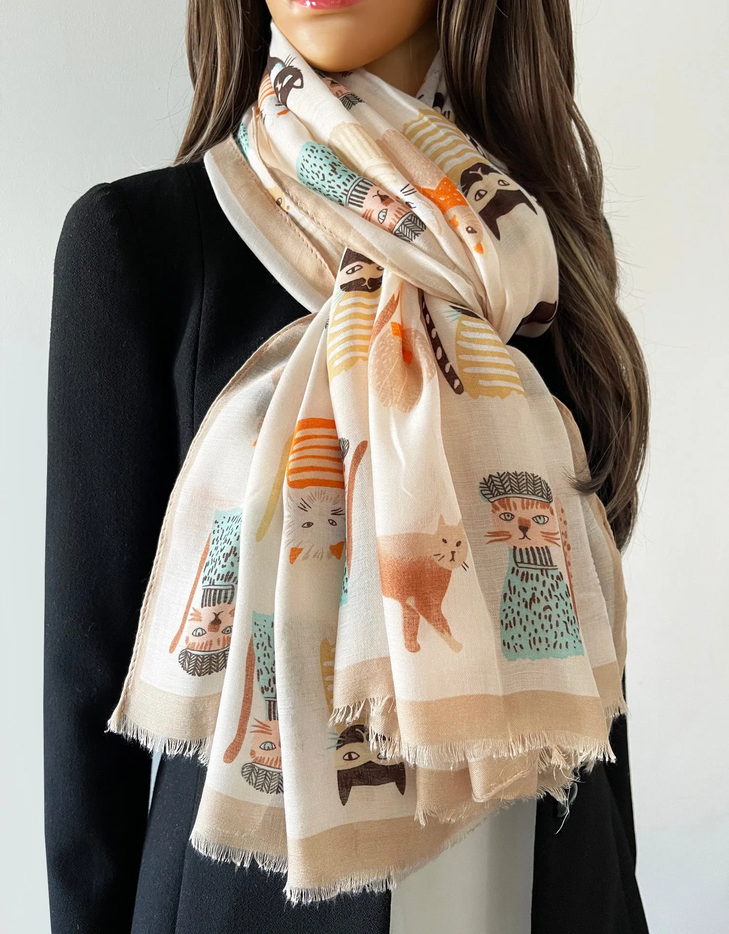 CREAM AND BEIGE LIGHTWEIGHT BORDER CAT SCARF