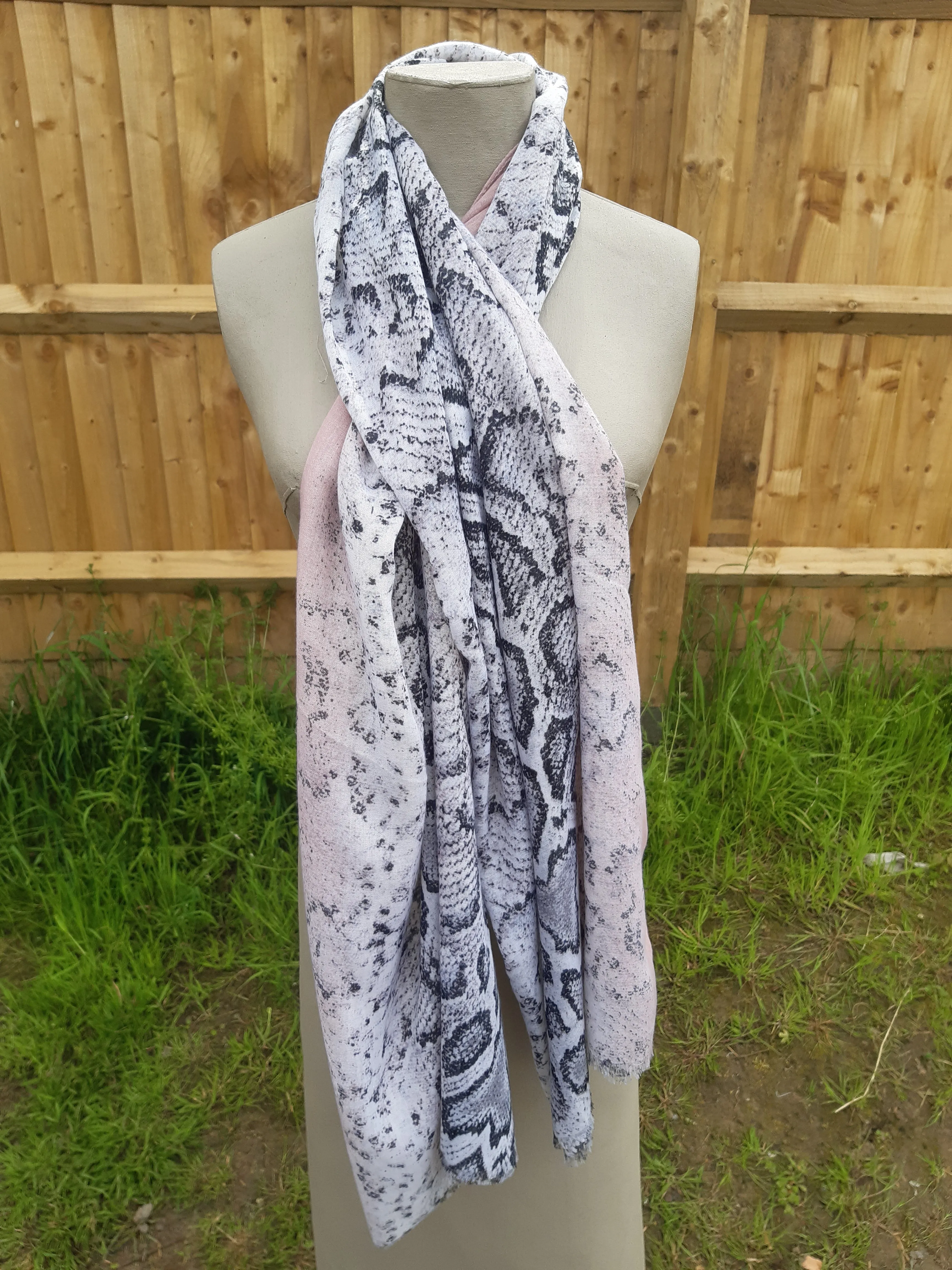 Lightweight Ladies Scarf  SS04