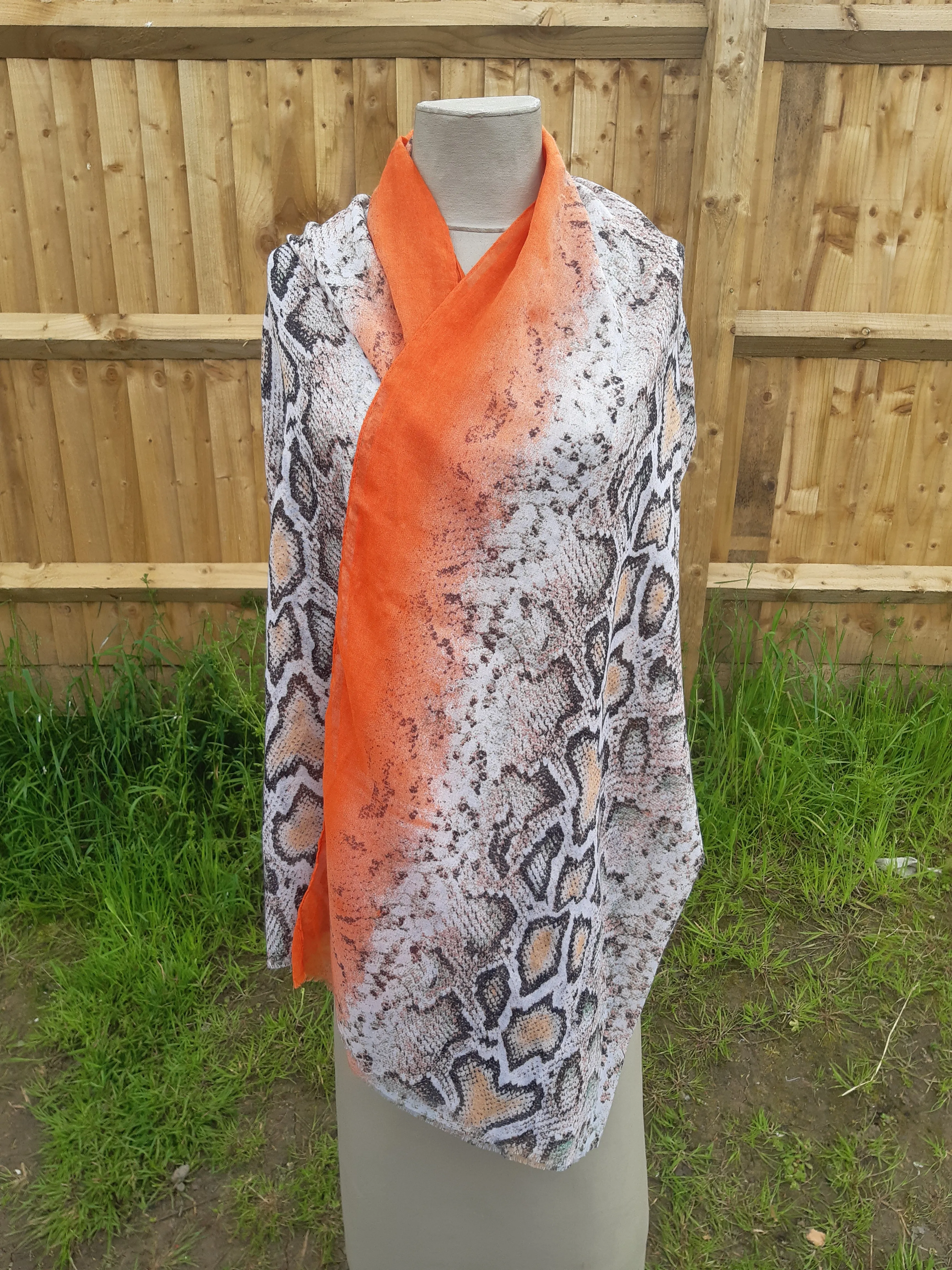 Lightweight Ladies Scarf  SS04