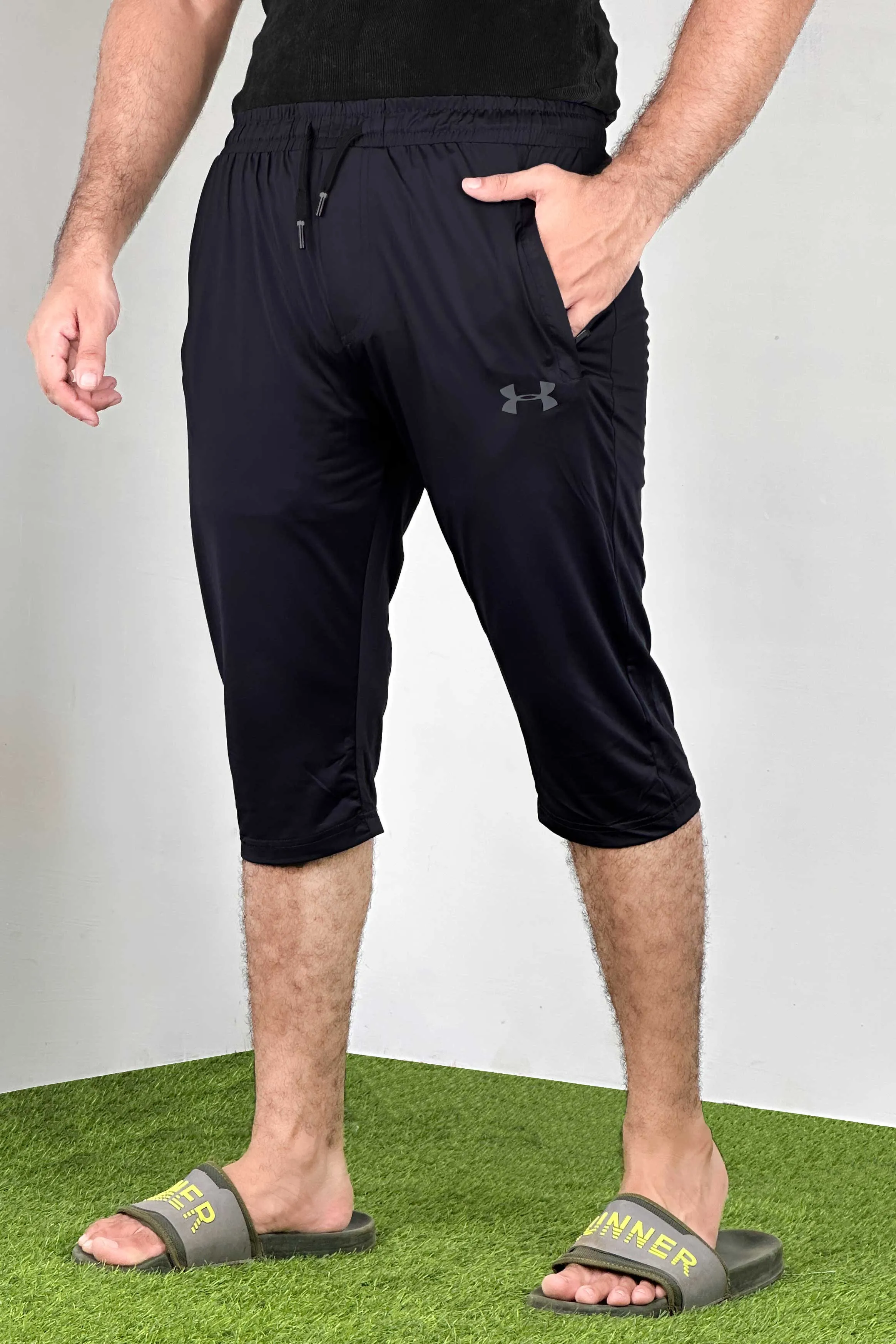 UNDR ARMR 3-QTR SHORTS - 0424064