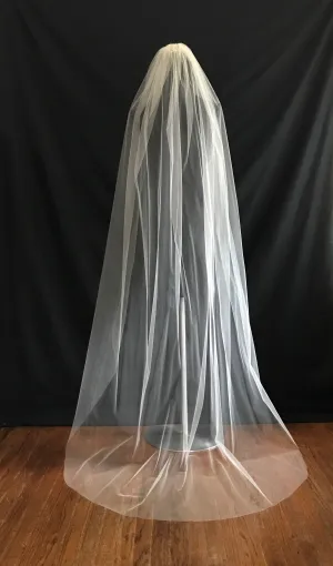 Veil 500: Cut edge veil chapel length