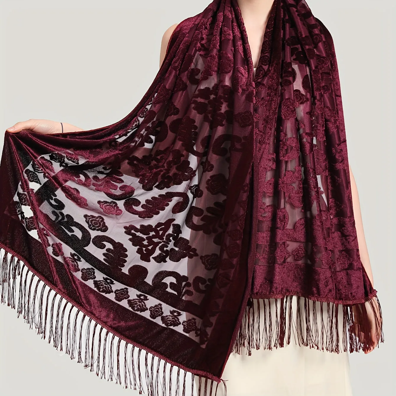 Vintage Velvet Jacquard Shawl - Tassel Detail, Elegant Warmth & Sun-Proof Accessory for Evening Events