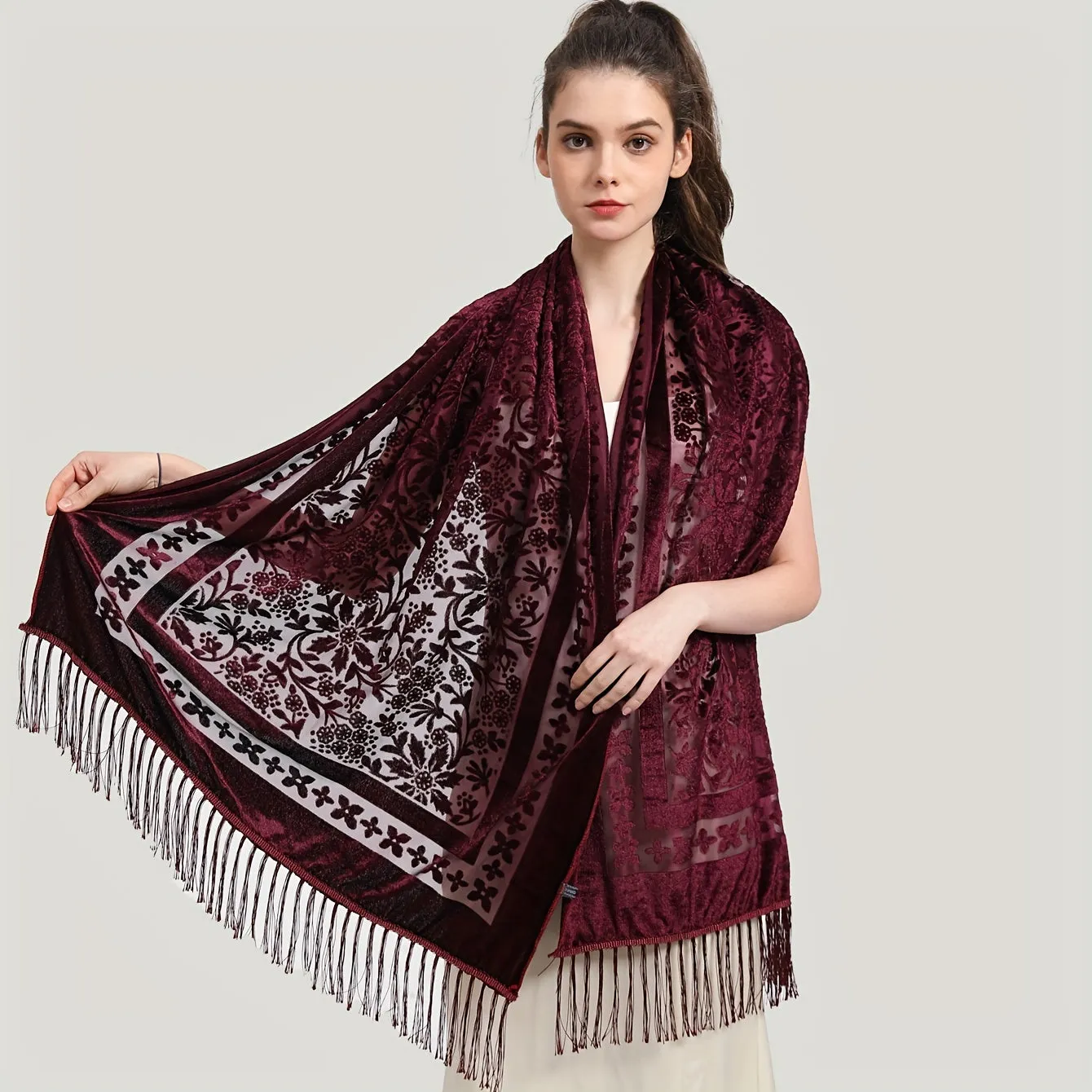 Vintage Velvet Jacquard Shawl - Tassel Detail, Elegant Warmth & Sun-Proof Accessory for Evening Events